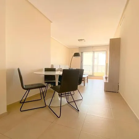 Plaza Mayor En A 200 Metros De La Playa. Appartement *
